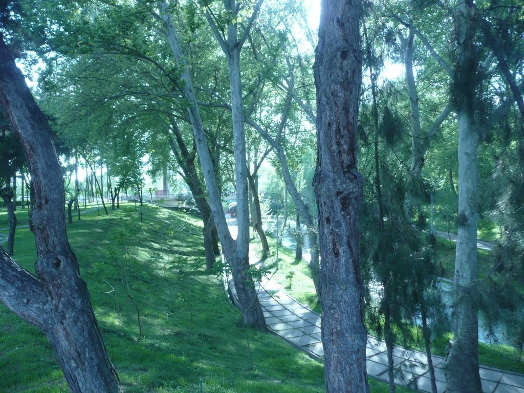 Apartment Tsentr 5 Ташкент Екстериор снимка
