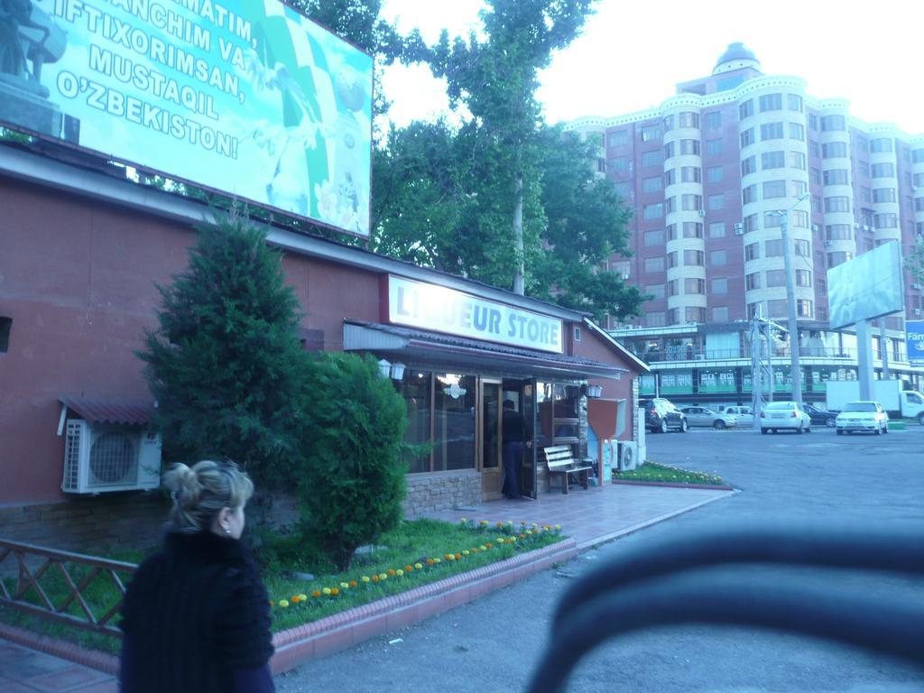 Apartment Tsentr 5 Ташкент Екстериор снимка