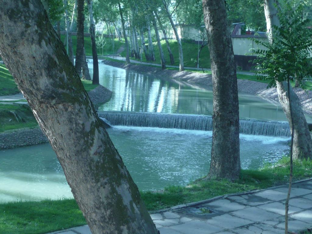Apartment Tsentr 5 Ташкент Екстериор снимка